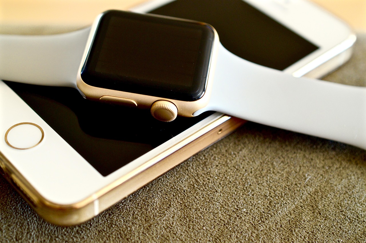 découvrez la technologie portable, des gadgets intelligents qui améliorent votre quotidien grâce à l'innovation connectée et au design ergonomique.