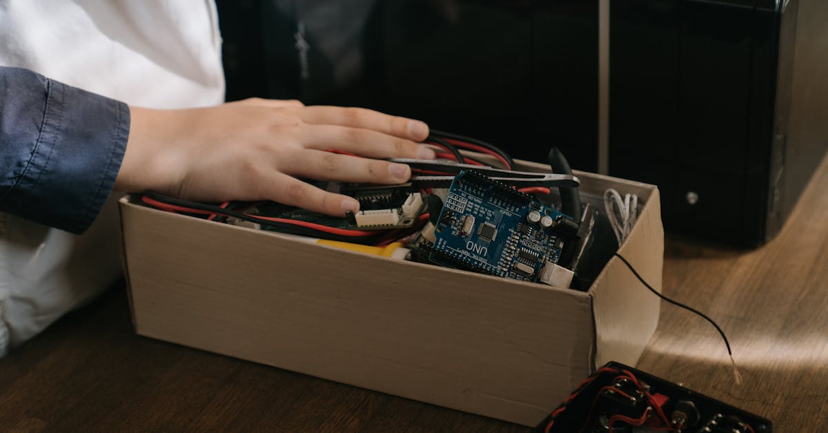 découvrez l'art du prototypage, une étape essentielle dans le développement de produits innovants. apprenez comment créer des maquettes et des modèles fonctionnels pour tester vos idées, améliorer la conception et optimiser l'expérience utilisateur.