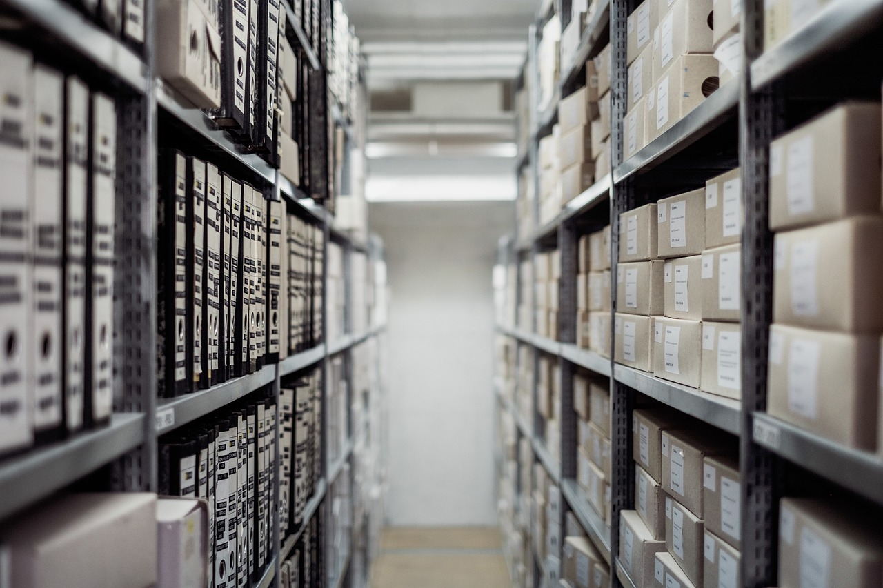 découvrez le stockage magnétique, une technologie fiable et performante pour la sauvegarde de vos données. explorez les avantages des disques durs et autres dispositifs magnétiques, adaptés aux besoins des entreprises et des particuliers. optimisez la sécurité et l'efficacité de vos infrastructures de données grâce aux solutions de stockage magnétique.