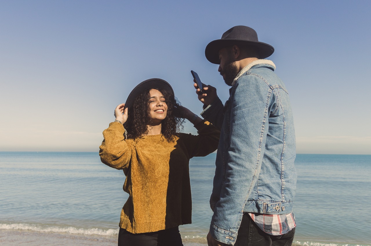 découvrez l'univers fascinant des smartphones pliables : alliant innovation et praticité, ces appareils révolutionnent votre expérience mobile avec des écrans flexibles qui s'adaptent à vos besoins. explorez les dernières technologies, modèles et tendances!