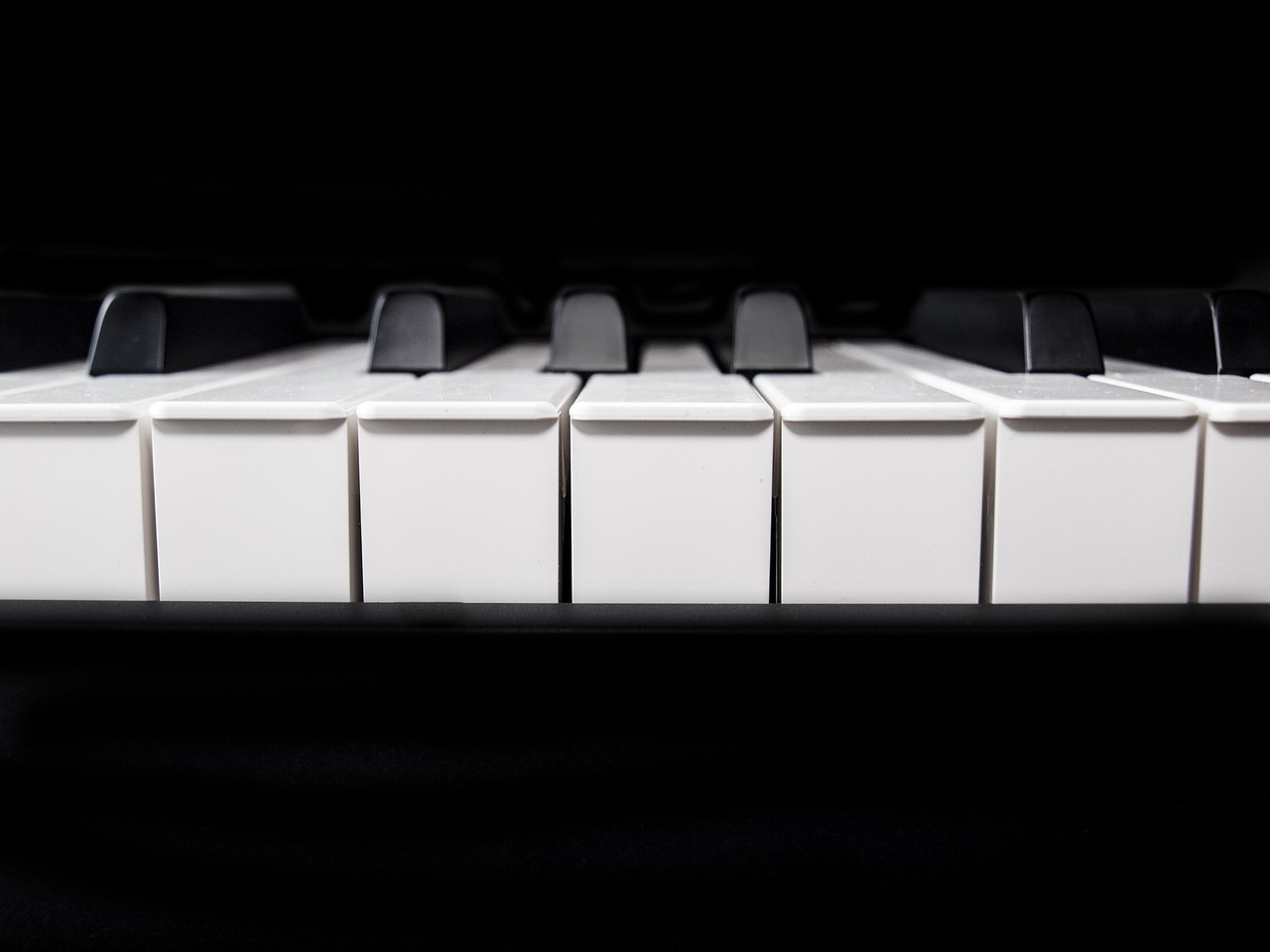 Raccourcis clavier : maîtrisez les combinaisons essentielles pour gagner en productivité