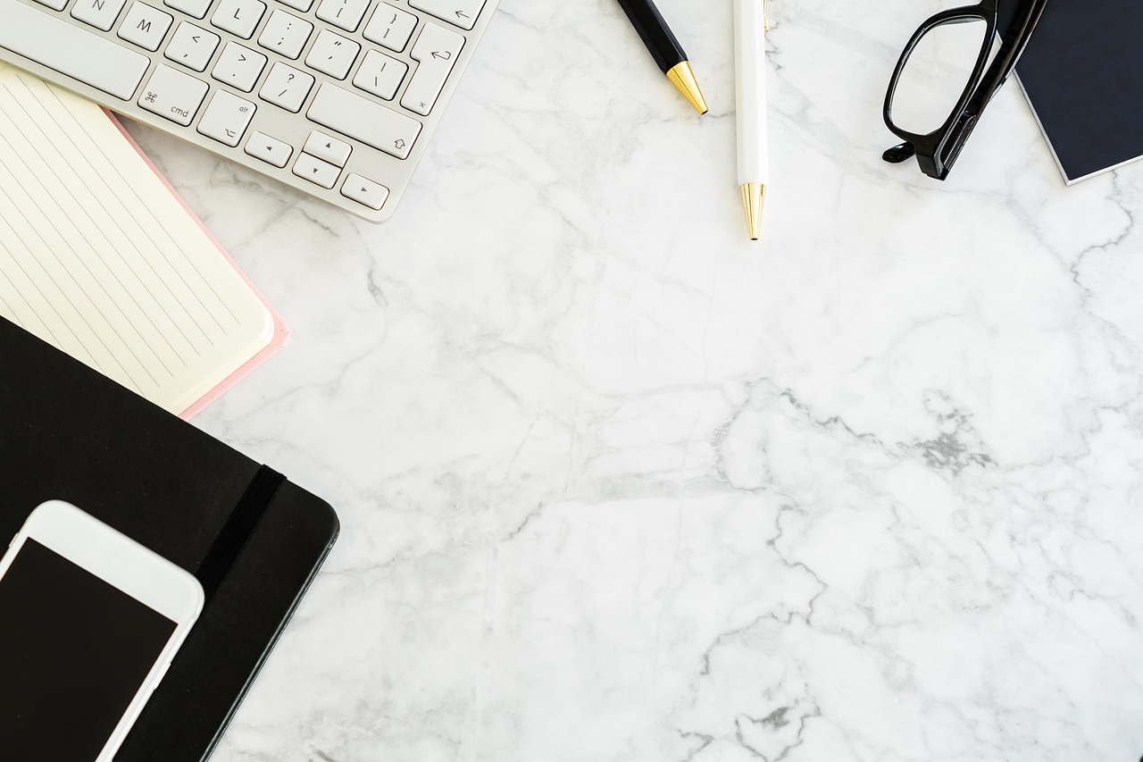 accessoires à moins de 8 € pour un bureau et un PC impeccables