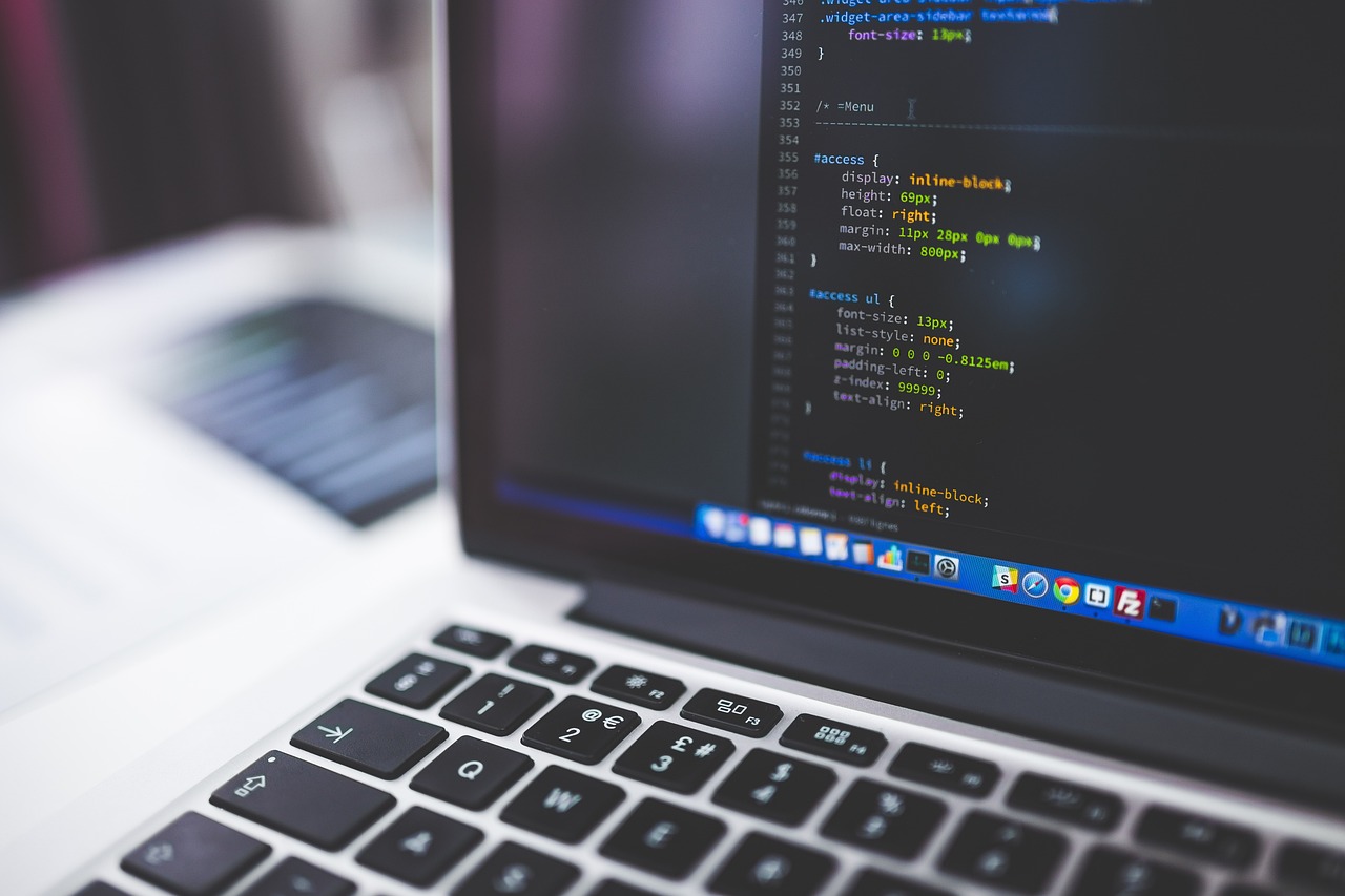 Les 10 grandes tendances du développement logiciel à surveiller en 2024 selon les données de Google Trends
