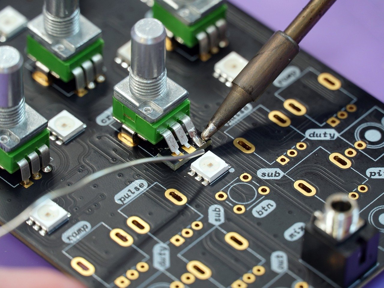 Processus de fabrication innovants pour l’industrie des hautes technologies avec DELMIA