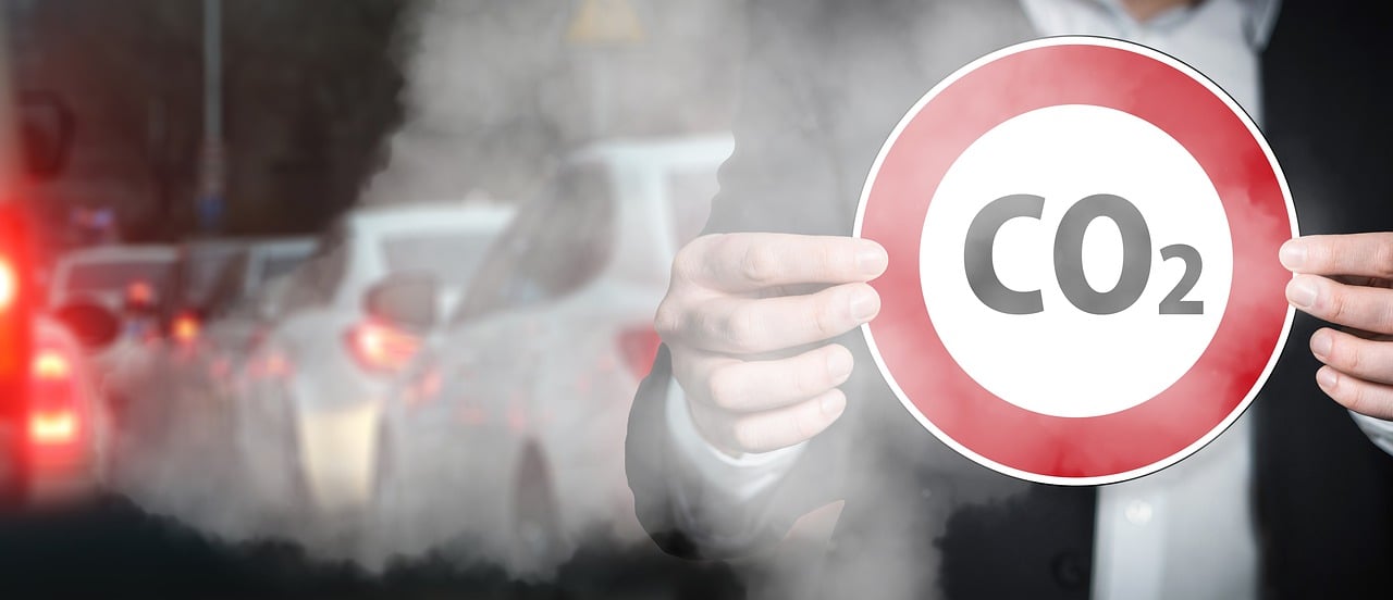 Réduire la pollution numérique : stratégies et actions à entreprendre