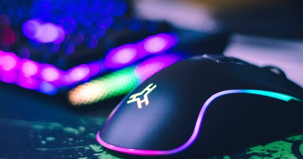 Accessoires informatiques : les indispensables pour optimiser votre setup
