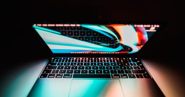 Matériel informatique : les nouvelles tendances à suivre en 2025