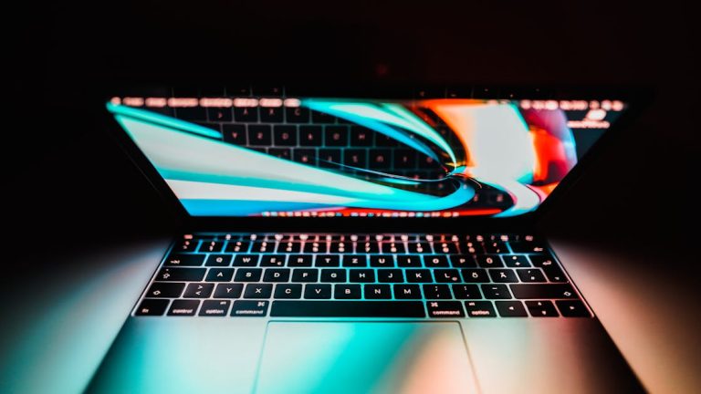 Mat&eacute;riel informatique : les nouvelles tendances &agrave; suivre en 2025