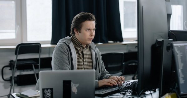 Programmation : les bases à connaître pour démarrer efficacement