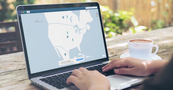 VPN : Comment choisir le meilleur service pour protéger votre vie privée en ligne