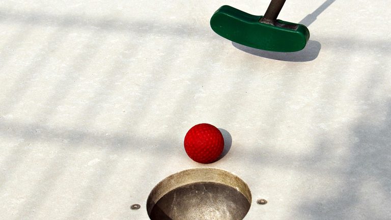 d&eacute;couvrez notre s&eacute;lection de mini-pc performants et compacts, id&eacute;aux pour un usage quotidien, le gaming ou le travail &agrave; domicile. profitez de la puissance d'un ordinateur de bureau dans un format r&eacute;duit.