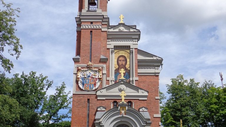 La crise bi&eacute;lorusse : comment la r&eacute;pression et les sanctions affectent le secteur technologique et provoquent un exode