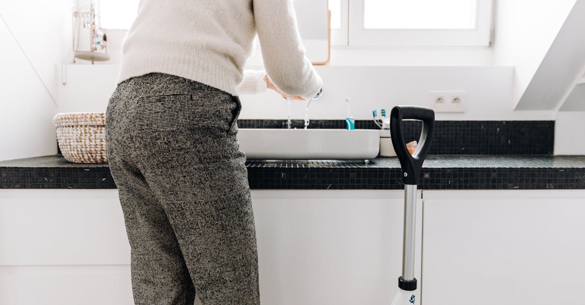 découvrez comment améliorer l'accessibilité de vos contenus et services pour tous les utilisateurs, en adoptant des pratiques inclusives et en respectant les normes en vigueur.