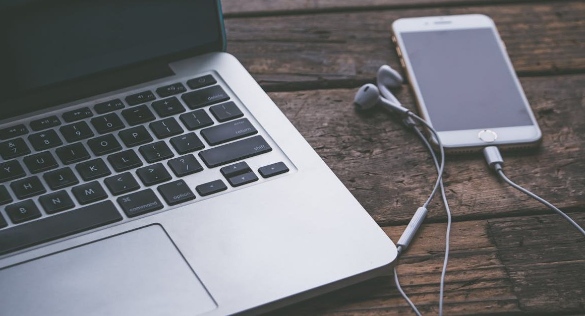 découvrez notre gamme d'accessoires connectés qui révolutionnent votre quotidien. des appareils intelligents pour simplifier votre vie, améliorer votre confort et optimiser votre expérience numérique. explorez les dernières innovations et trouvez l'accessoire parfait pour vous.