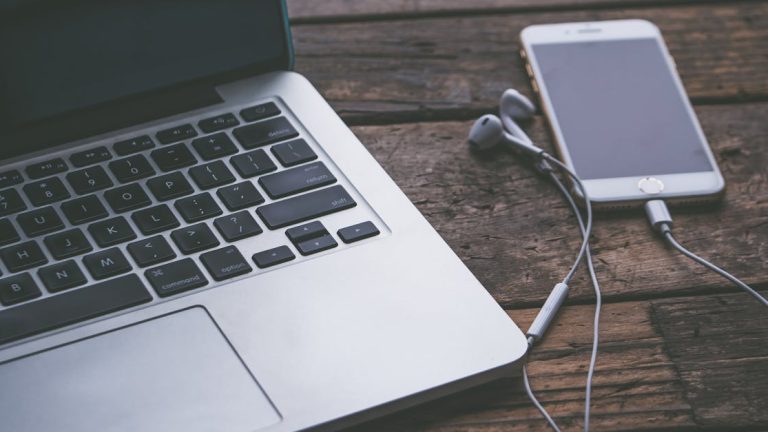 Accessoires connect&eacute;s : comment choisir les meilleurs gadgets pour votre quotidien