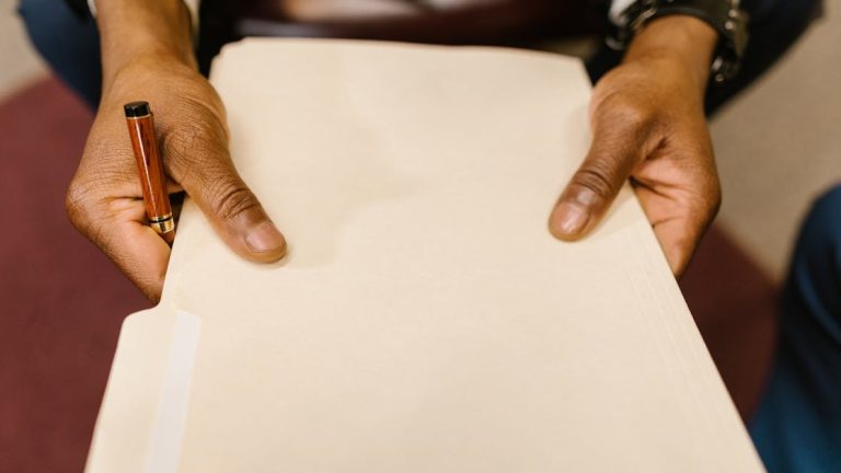 Responsabilit&eacute; l&eacute;gale : comprendre ses enjeux et implications pour les entreprises