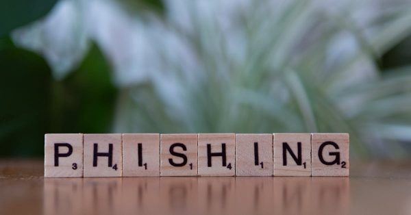 Sensibilisation à la cybersécurité : stratégies essentielles pour protéger votre entreprise