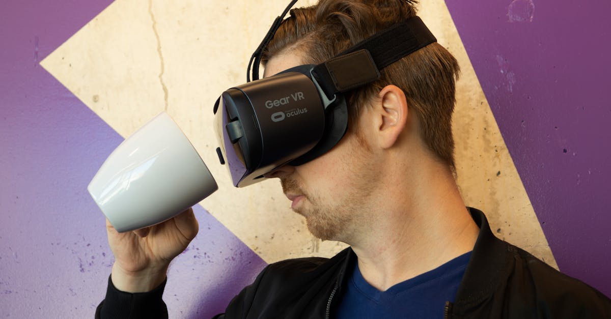découvrez le monde fascinant de la réalité augmentée : une technologie émergente qui enrichit notre perception de la réalité en superposant des éléments virtuels à notre environnement. explorez ses applications dans les jeux, l'éducation, le marketing et bien plus encore !
