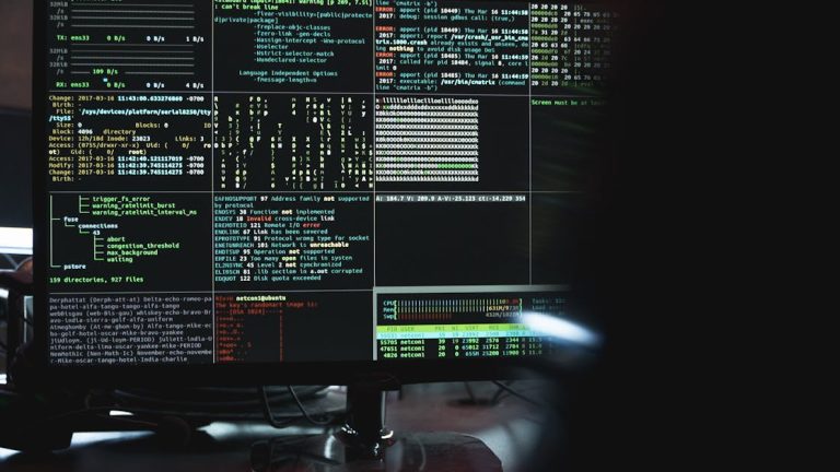 d&eacute;couvrez l&rsquo;encryption : principes, fonctionnement et avantages pour s&eacute;curiser vos donn&eacute;es sensibles. apprenez comment prot&eacute;ger efficacement vos informations gr&acirc;ce au chiffrement moderne.