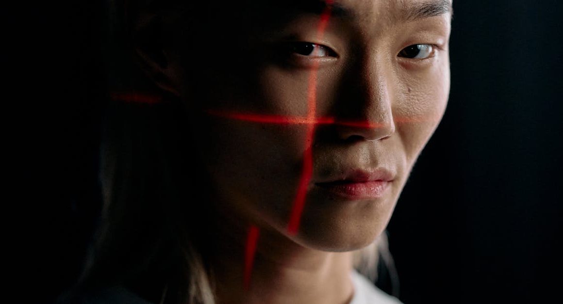 découvrez ce qu'est l'identité numérique, son importance dans le monde connecté, et comment protéger efficacement vos données personnelles en ligne.