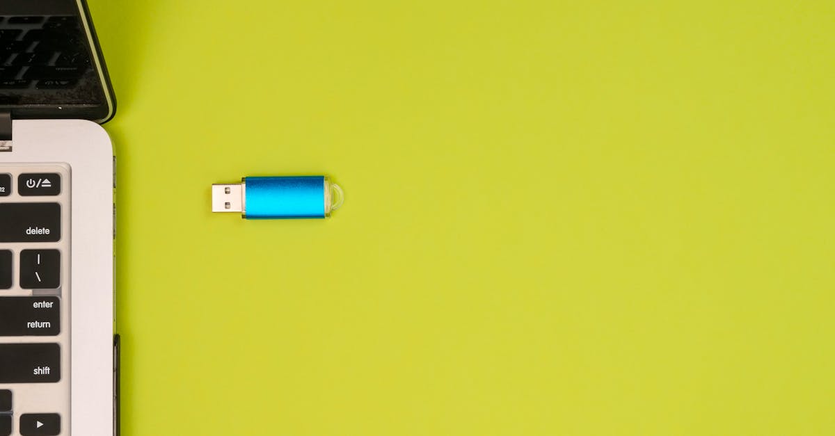 découvrez les meilleures solutions de transfert de fichiers pour partager vos documents en toute sécurité et simplicité, que ce soit pour un usage personnel ou professionnel.