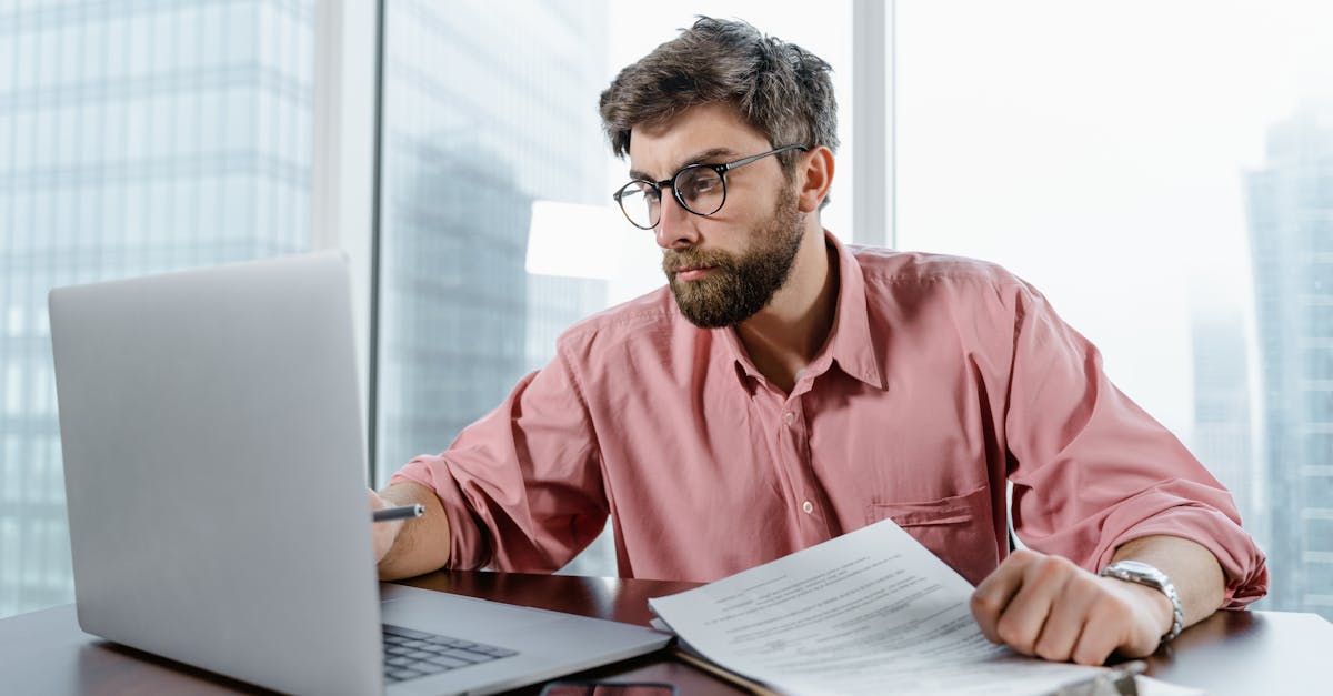 découvrez ce qu'est le mobile device management (mdm), une solution essentielle pour sécuriser, gérer et contrôler à distance les appareils mobiles en entreprise. optimisez la productivité tout en protégeant vos données sensibles.