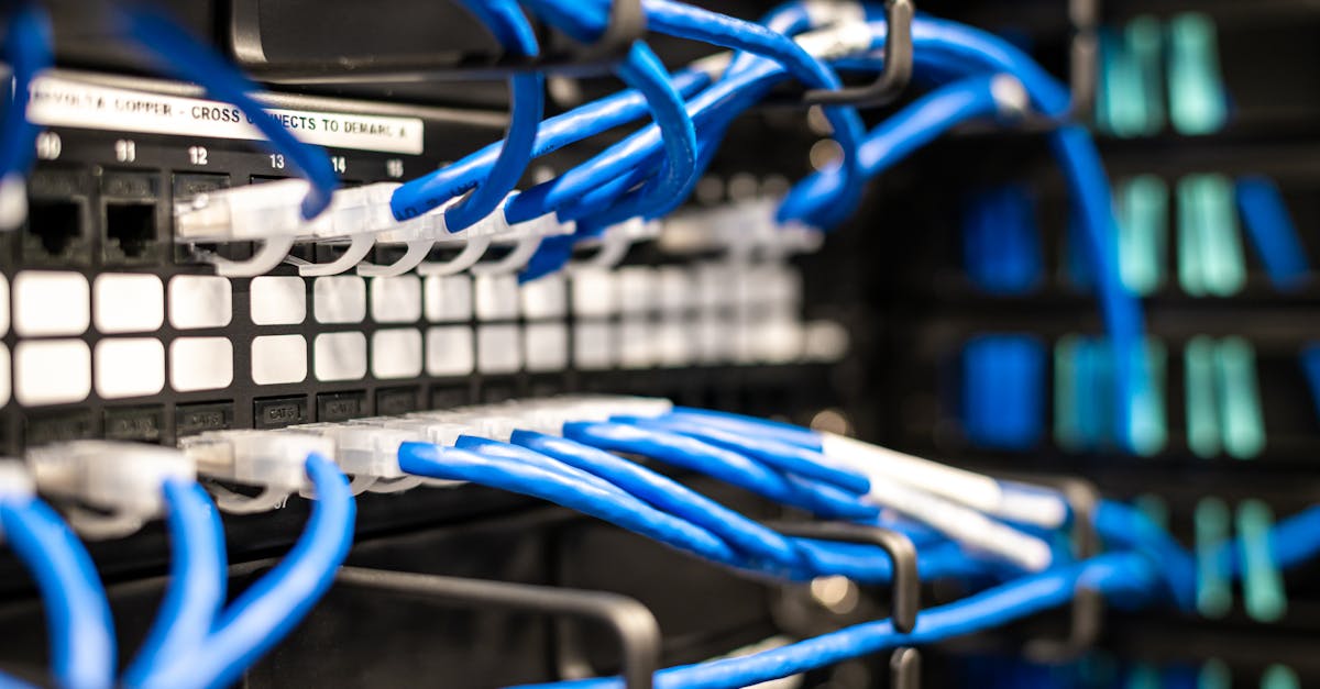 découvrez comment effectuer la configuration réseau : guide complet sur les étapes essentielles, les meilleures pratiques et les outils pour optimiser la connexion et la sécurité de votre infrastructure informatique.