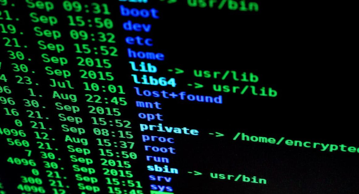 découvrez l'essentiel de la cybersécurité : principes, bonnes pratiques, protection des données et outils pour sécuriser vos informations en ligne et prévenir les cybermenaces.