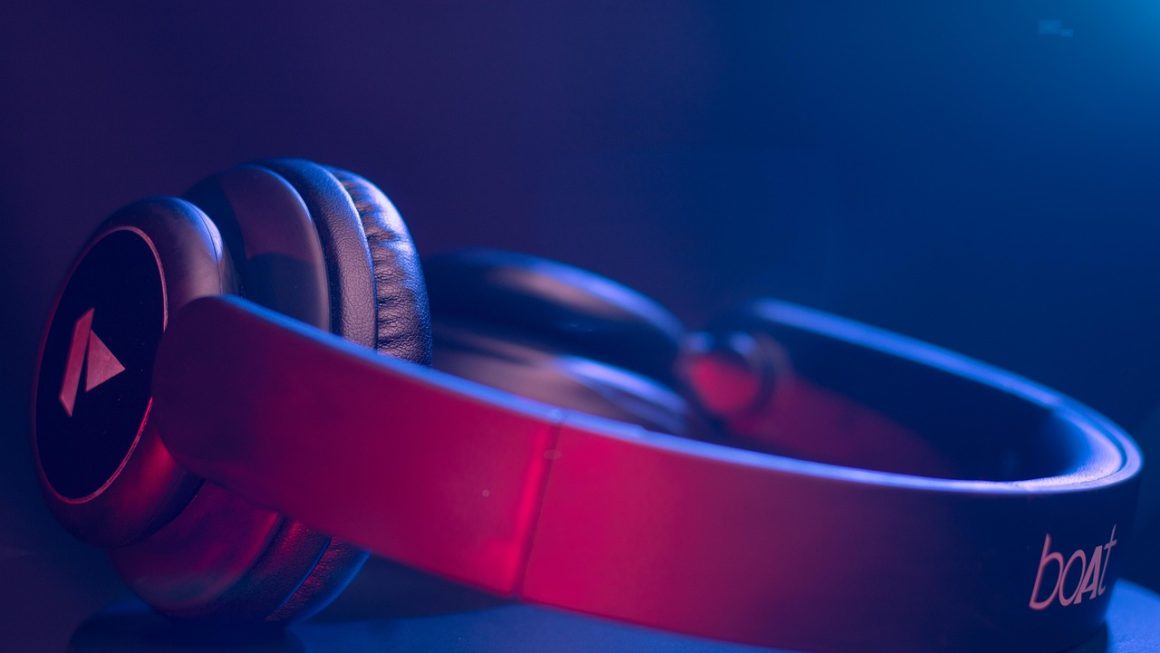 découvrez tout sur la technologie bluetooth : fonctionnement, avantages, applications dans les appareils connectés et conseils pour une connexion sans fil optimale entre vos périphériques.