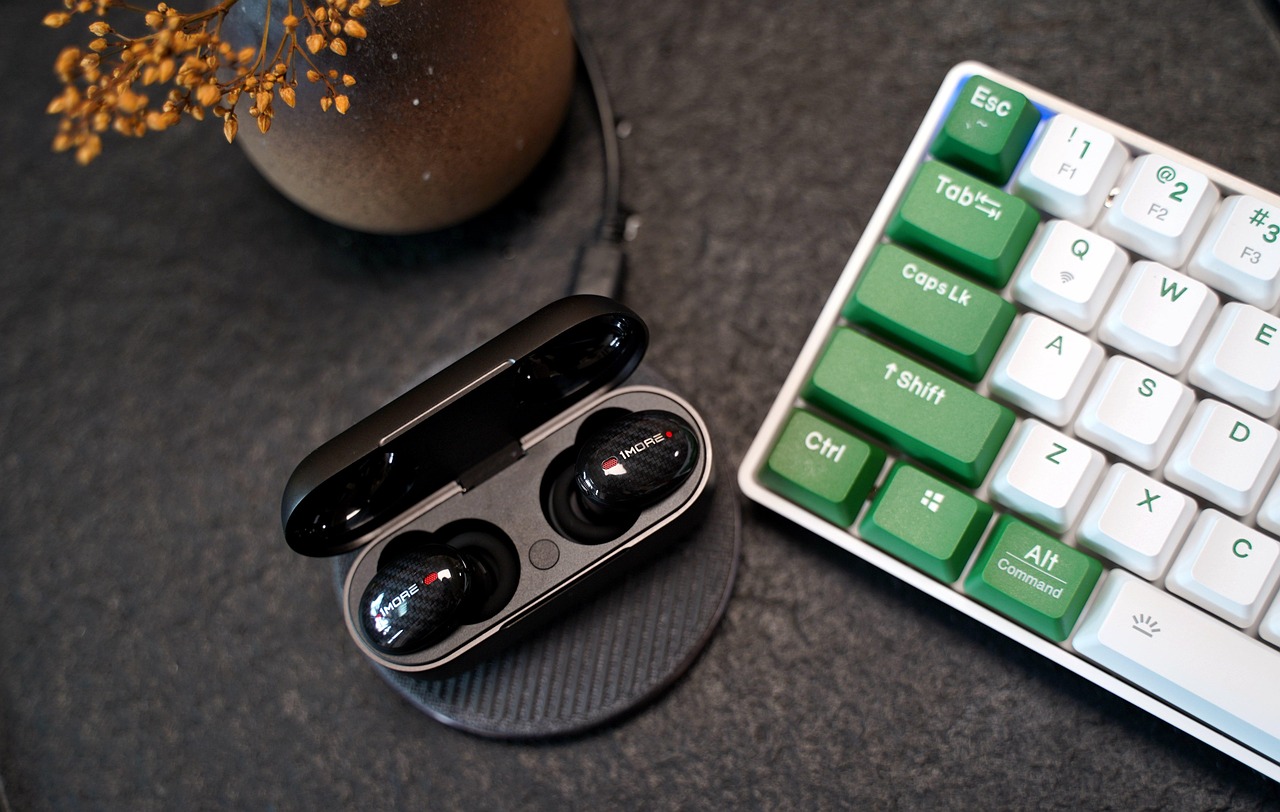 découvrez tout ce qu'il faut savoir sur la technologie bluetooth : fonctionnement, avantages, compatibilité et conseils pour connecter vos appareils sans fil facilement et en toute sécurité.