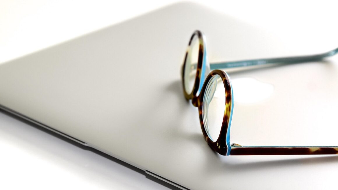 découvrez le macbook air, l’ordinateur portable ultra-fin et léger d’apple. profitez de performances puissantes, d’une autonomie exceptionnelle et d’un design élégant pour travailler ou vous divertir où que vous soyez.