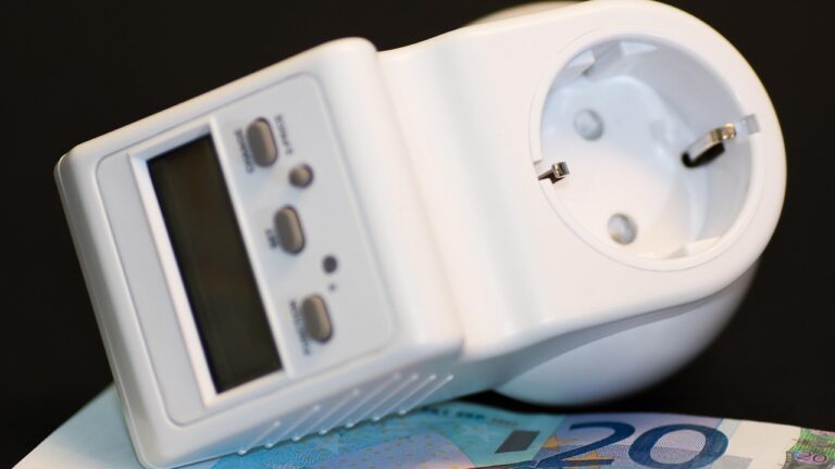 Consommation watts : comment optimiser votre usage énergétique au quotidien